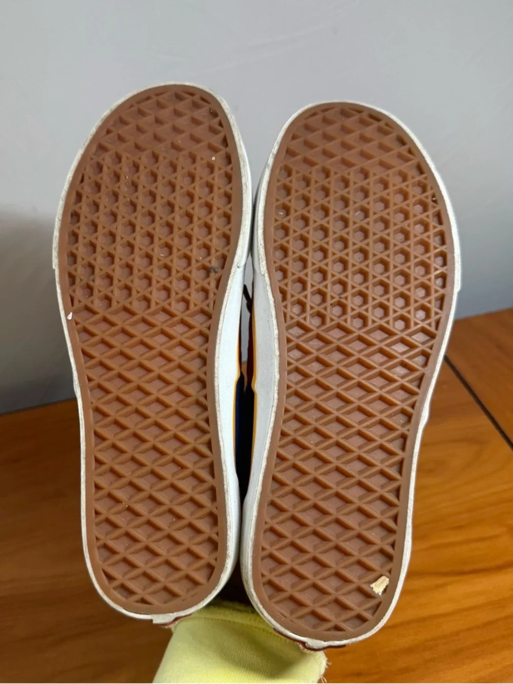 Vans authentic low